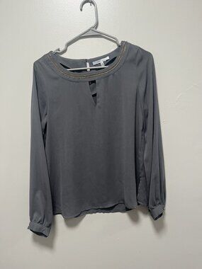 Naked Zebra Gray Long Sleeve Blouse Size Small – Chic Gold Detail Neckline